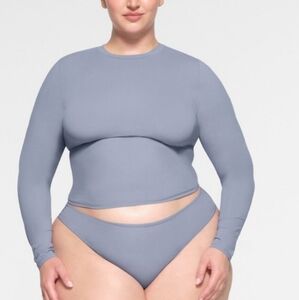 SKIMS Long Sleeve Top in Soft Blue